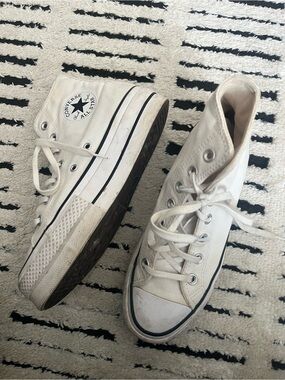 Converse High-Top Sneakers in Beige/Cream